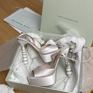 Selling Sophia Webster shoes, new !!! did not fit the size